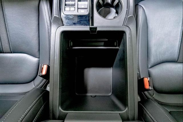Photo of 2025 Crystal Black Pearl Honda Pilot