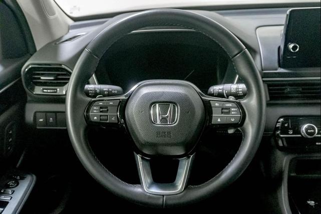 Photo of 2025 Crystal Black Pearl Honda Pilot