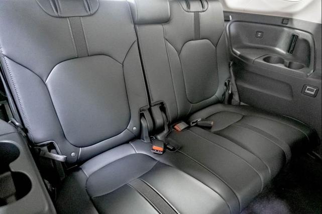 Photo of 2025 Crystal Black Pearl Honda Pilot