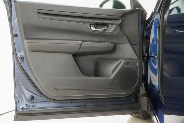 Photo of 2025 Canyon River Blue Metallic Honda CR-V Hybrid