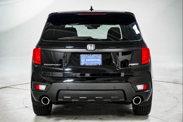 Photo of 2023 Crystal Black Pearl Honda Passport