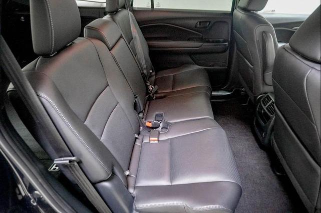 Photo of 2023 Crystal Black Pearl Honda Passport