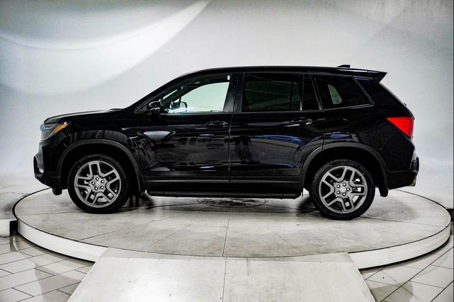 Photo of 2023 Crystal Black Pearl Honda Passport