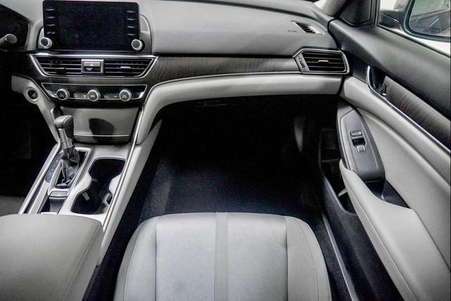 Photo of 2018 Still Night Pearl Honda Accord