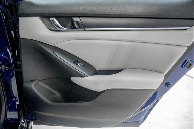 Photo of 2018 Still Night Pearl Honda Accord