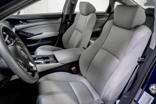 Photo of 2018 Still Night Pearl Honda Accord