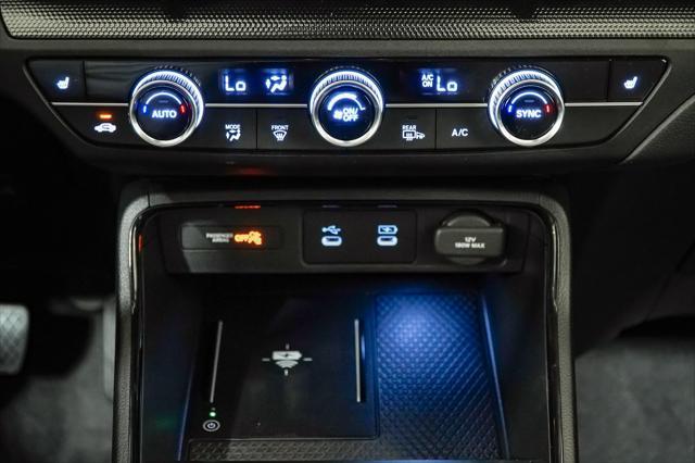 Photo of 2026 Crystal Black Pearl Honda CR-V