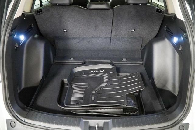 Photo of 2025 Platinum White Pearl Honda CR-V