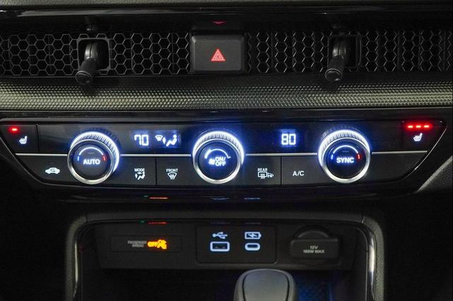 Photo of 2025 Platinum White Pearl Honda CR-V