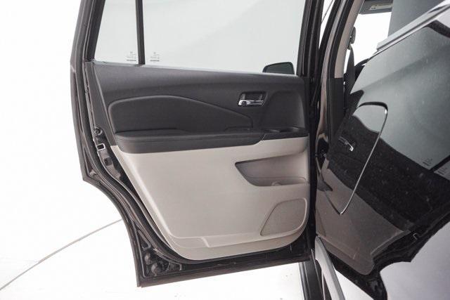 Photo of 2017 Crystal Black Pearl Honda Pilot