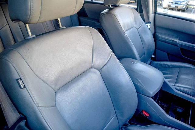 Photo of 2015 Crystal Black Pearl Honda Pilot