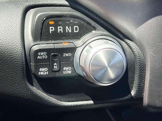 Photo of 2020 Granite Crystal Metallic Clearcoat RAM 1500