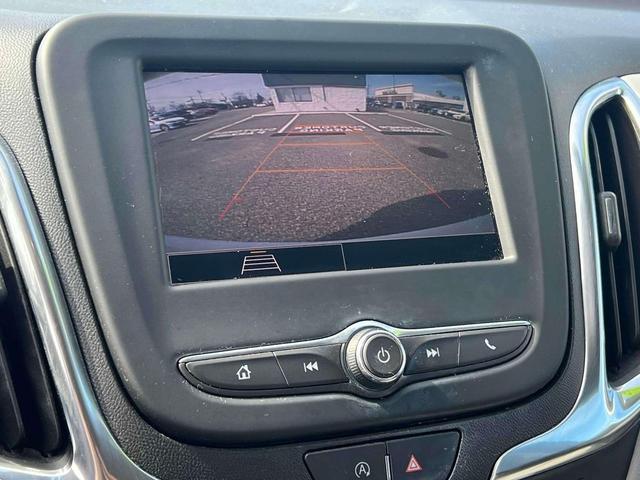 Photo of 2022 Summit White Chevrolet Equinox