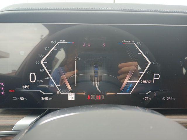 Photo of 2025 Black Sapphire Metallic BMW i7