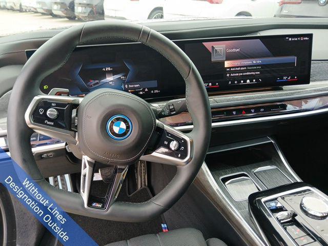 Photo of 2024 Black Sapphire Metallic BMW i7