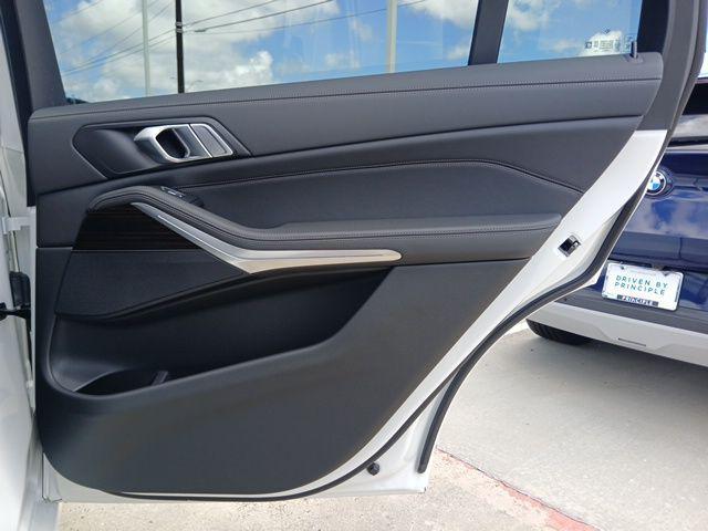 Photo of 2026 0300 BMW X7