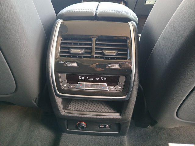 Photo of 2026 0300 BMW X7