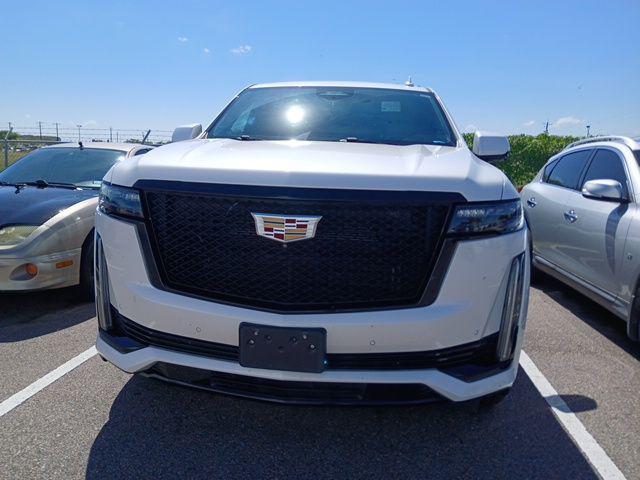 Photo of 2021 Crystal White Tricoat Cadillac Escalade