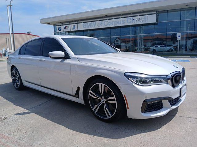 2017 BMW 750