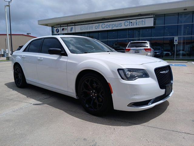 2020 Chrysler 300