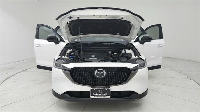 Photo of 2025 Rhodium White Metallic Mazda CX-5