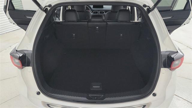 Photo of 2025 Rhodium White Metallic Mazda CX-5