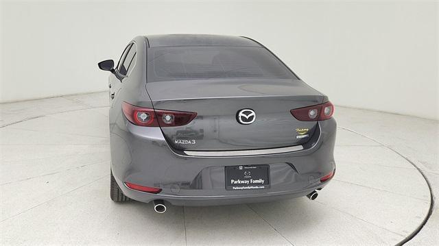 Photo of 2025 Machine Gray Mazda Mazda3