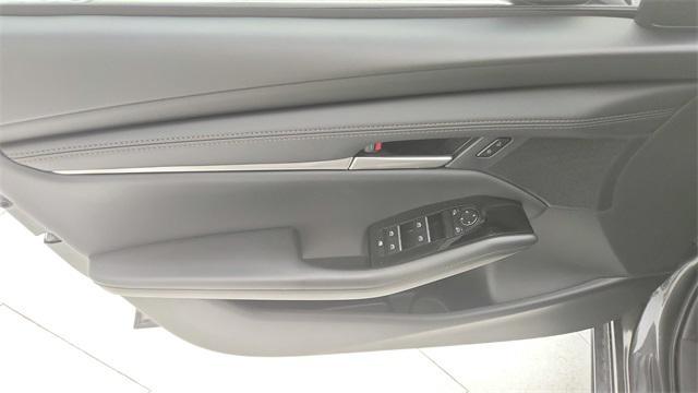 Photo of 2025 Machine Gray Mazda Mazda3