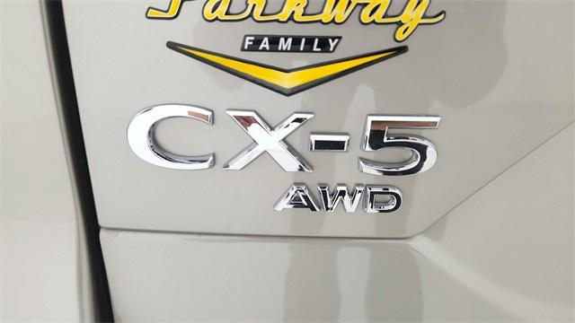 Photo of 2025 Quartz Metallic Mazda CX-5