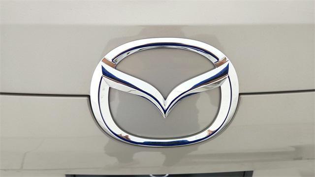 Photo of 2025 Quartz Metallic Mazda CX-5