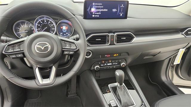 Photo of 2025 Quartz Metallic Mazda CX-5