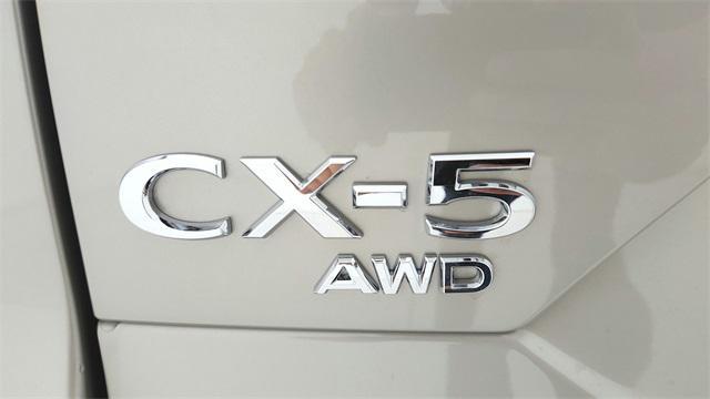 Photo of 2025 Quartz Metallic Mazda CX-5