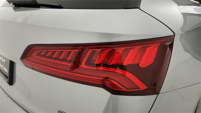 Photo of 2020 Silver Metallic Audi Q5