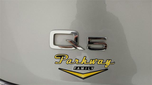 Photo of 2020 Silver Metallic Audi Q5