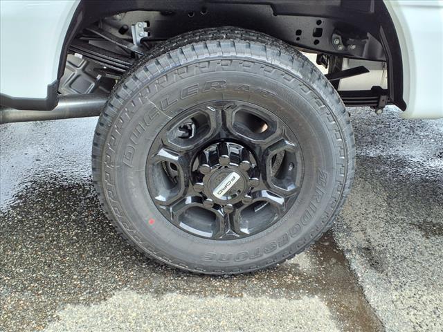 Photo of 2025 Oxford White Ford F-350