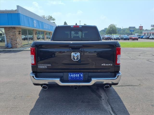 Photo of 2022 Diamond Black Crystal Pearlcoat RAM 1500