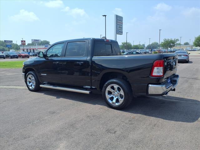 Photo of 2022 Diamond Black Crystal Pearlcoat RAM 1500
