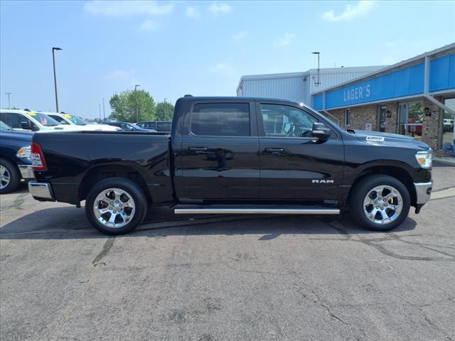 Photo of 2022 Diamond Black Crystal Pearlcoat RAM 1500