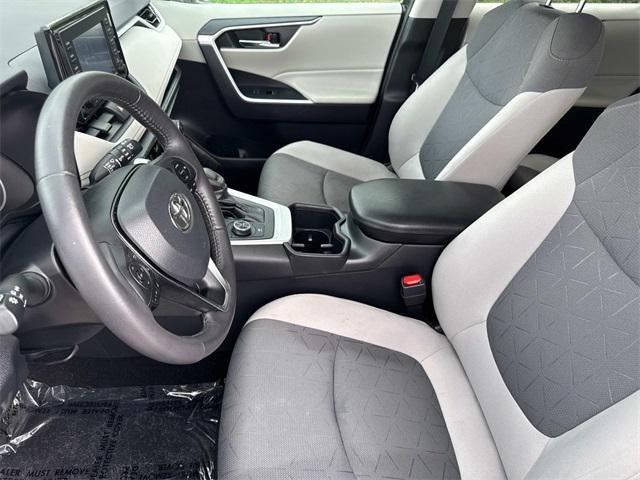 Photo of 2022 Midnight Black Metallic Toyota RAV4 Hybrid