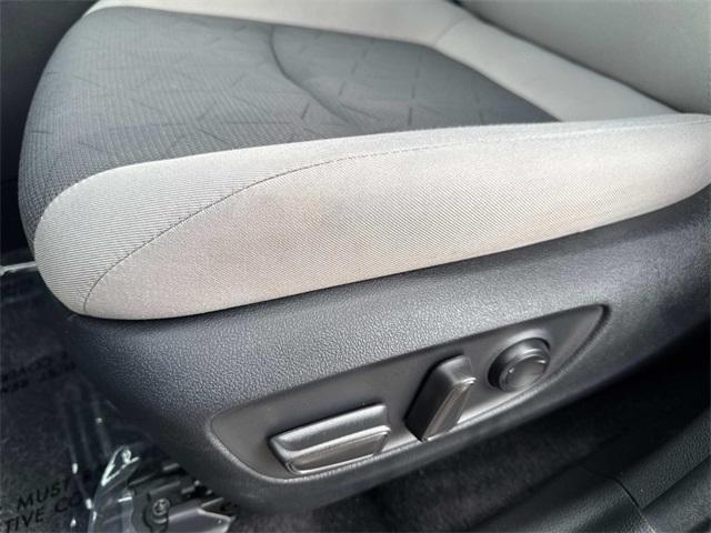 Photo of 2022 Midnight Black Metallic Toyota RAV4 Hybrid