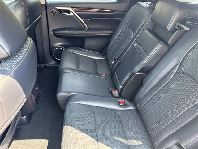 Photo of 2017 Silver Lining Metallic Lexus RX 350