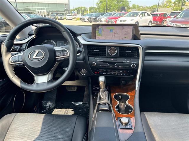 Photo of 2017 Silver Lining Metallic Lexus RX 350