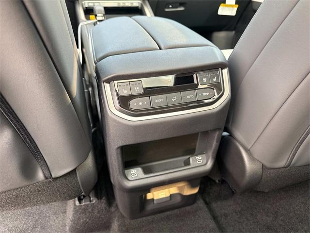 Photo of 2025 Pearl Lexus TX 500h