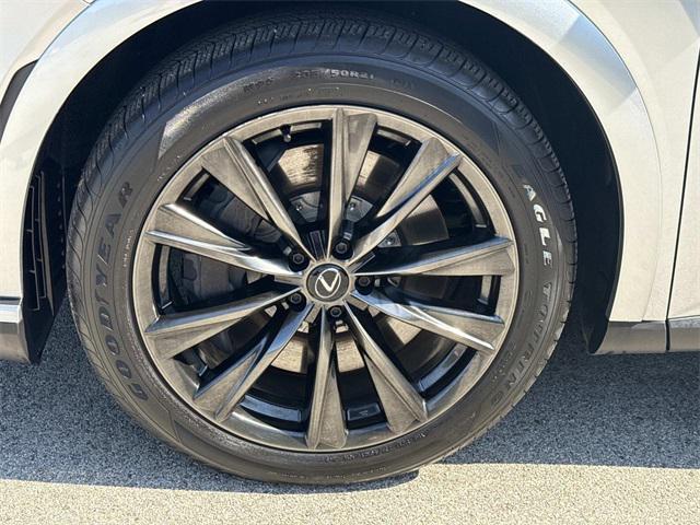 Photo of 2023 Iridium Lexus RX 350