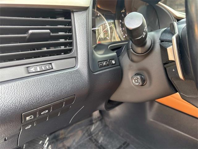 Photo of 2021 Eminent White Pearl Lexus RX 350L