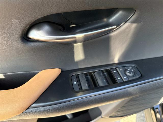 Photo of 2025 Obsidian Lexus UX 300h