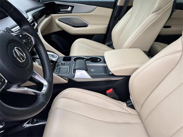 Photo of 2022 Performance Red Pearl Acura MDX