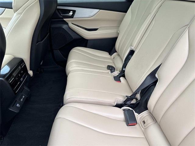 Photo of 2022 Performance Red Pearl Acura MDX