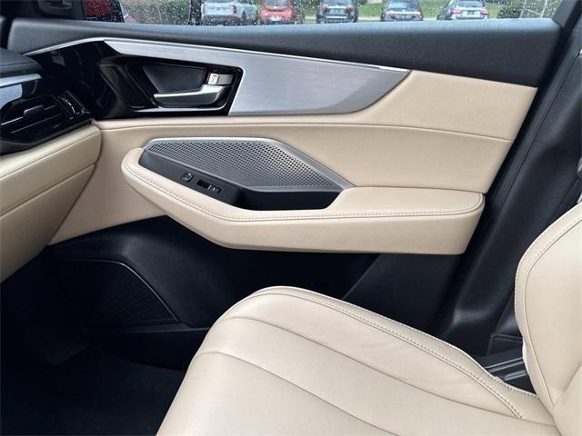 Photo of 2022 Performance Red Pearl Acura MDX
