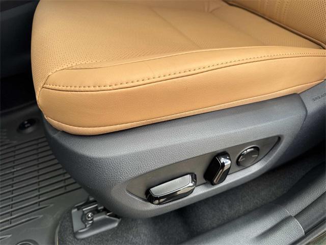 Photo of 2026 Green Pearl Lexus NX 350
